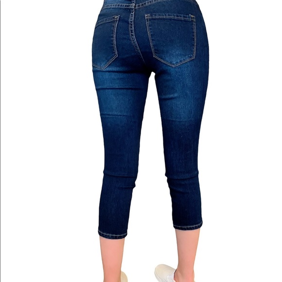 NWT Legend of London Distressed Capris Size 1 - Picture 3 of 4